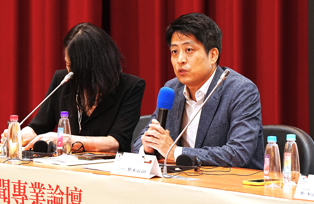 政治勢力影響資訊操控 外媒記者：公開透明是對抗打壓的最好方式。