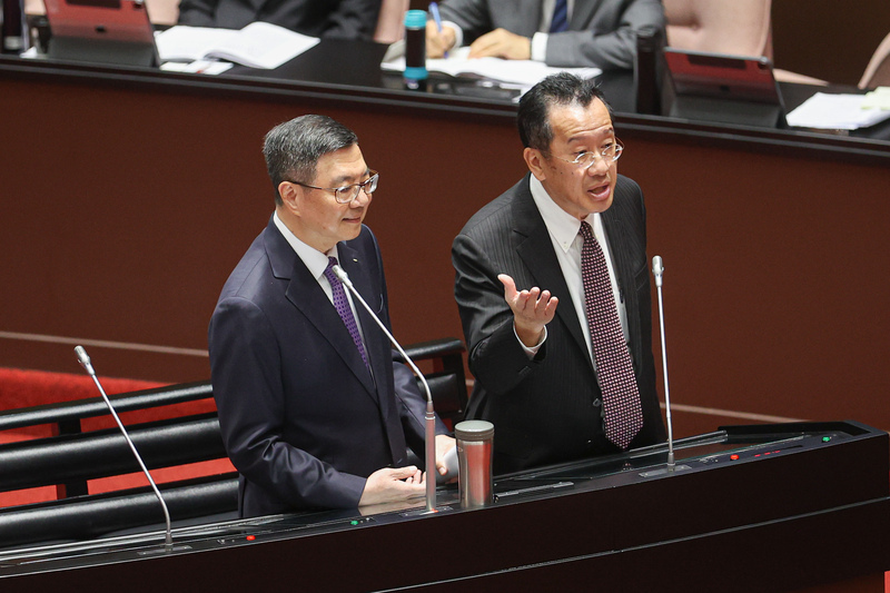 藍委建議登「海鯤號」海上測試 顧立雄：海事屬專業非作秀場合