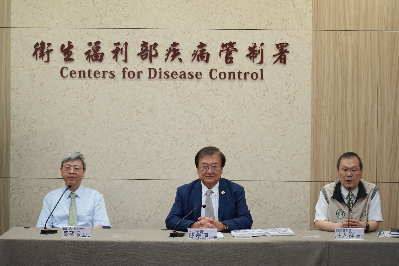 新冠升溫單週確診恐逾10萬人 邱泰源祭四大因應策略