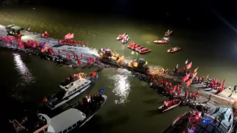 洞庭湖堤防缺口 8日深夜完成「合龍」