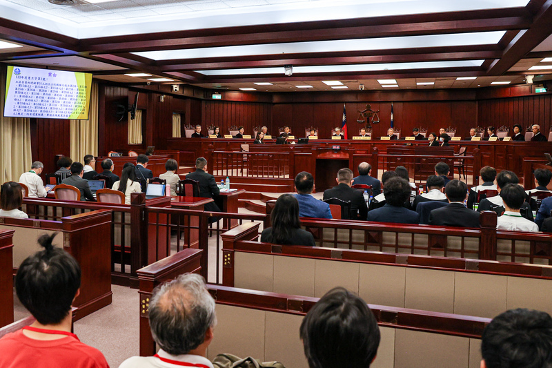 憲法法庭問「反質詢定義+1疑點」網民表示:大法官厲害  中國鎖定學子「首來族」旅遊統戰 國安單位:人民應有民主意識