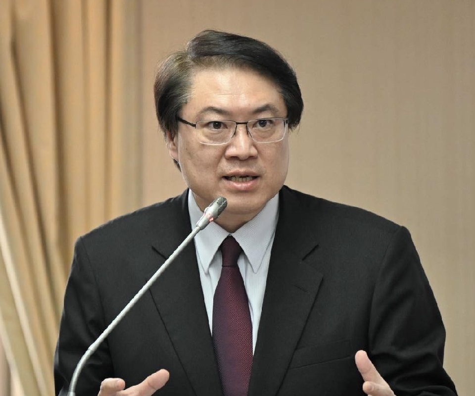 迎戰國會亂象 林右昌召集綠營不分區提醒戰場不僅在立院