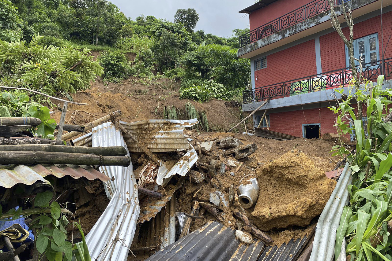 尼泊爾土石流55人仍失蹤 救難者：無生還希望