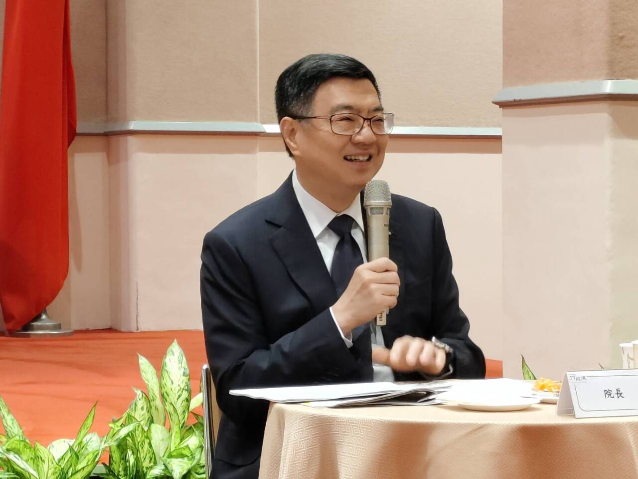 再次承諾穩定供電 卓榮泰：若無核安核廢問題 對新核能抱持開放立場