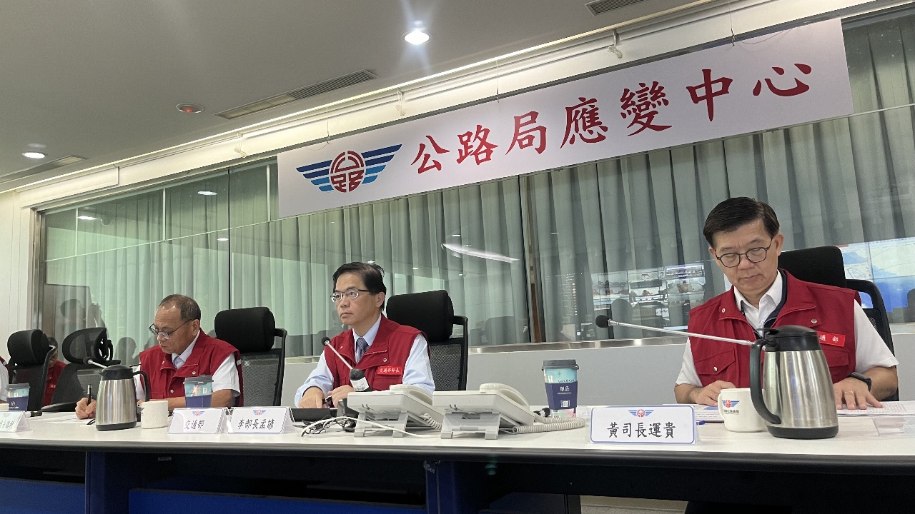 中颱凱米來襲 李孟諺急赴公路局關切防颱整備