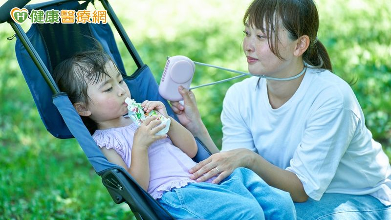 炎炎夏日，熱中暑機率飆增！醫解析「危急症狀、急救措施」防憾事