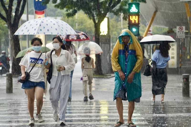 凱米逼近 中南部8縣市防超大豪雨