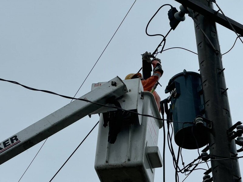 颱風來襲屏東多停電  小琉球已復電恆春搶修中