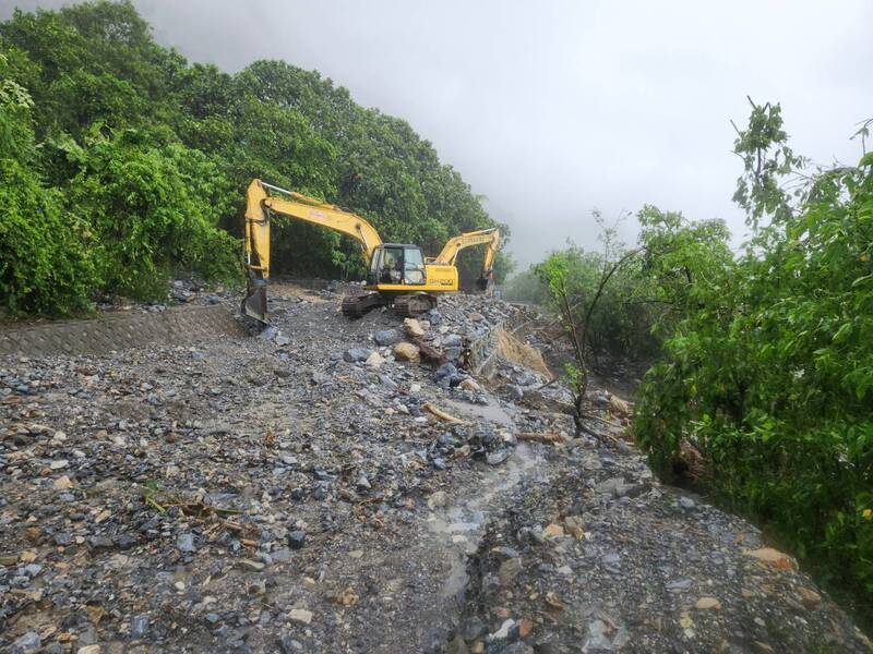 花蓮秀林鄉台9線受土石流阻斷 預計30日傍晚搶通