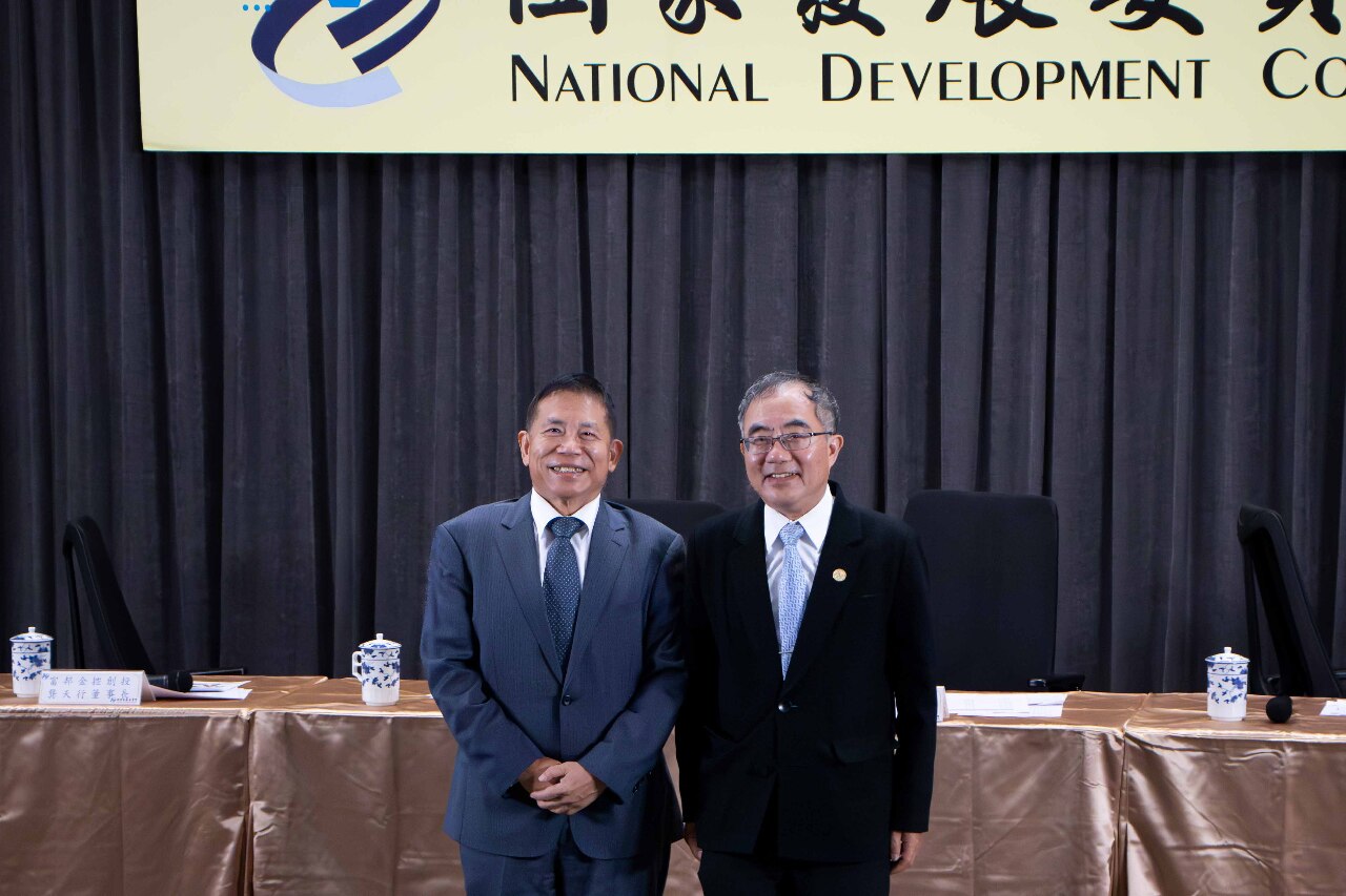 國發會聯手台大首創校友VC投資基金 擬用創業計畫取代畢業論文