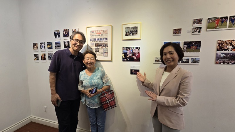 溫哥華華文媒體攝影展 見證鏡前幕後點滴歷史