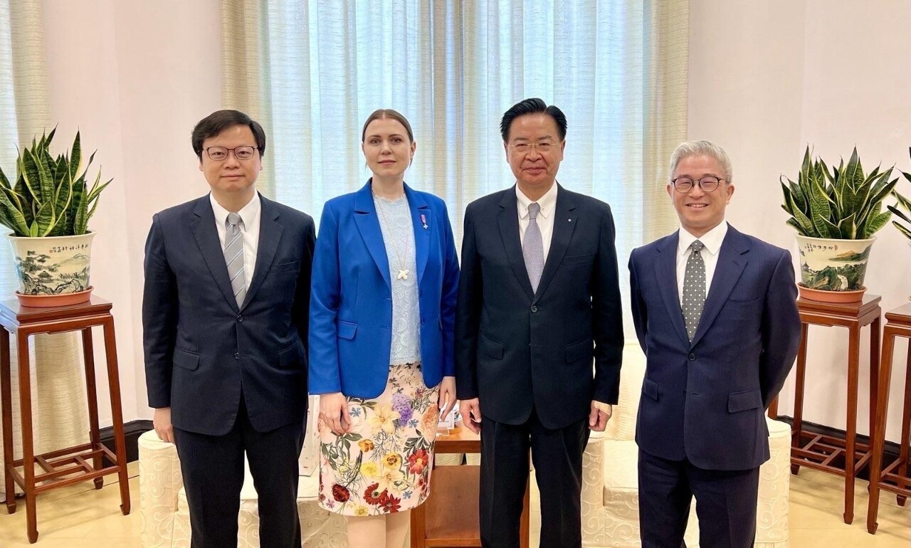 吳釗燮會晤立陶宛國會友台小組副主席莎卡琳恩 盼台立強化合作