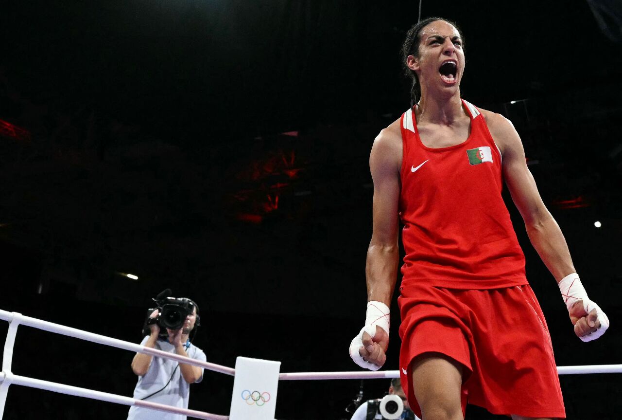 返國受到英雄式歡迎 克莉芙：阿爾及利亞女性的勝利