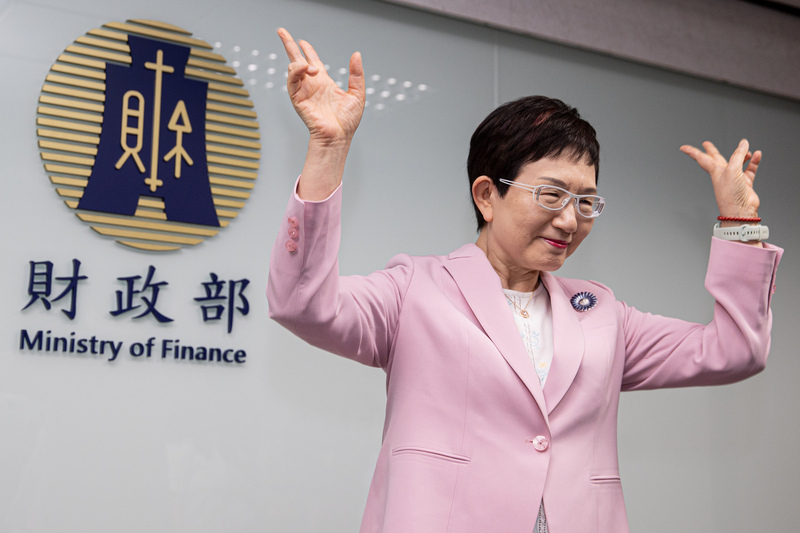 財長看新青安人頭戶 能申請要珍惜不然可惜了