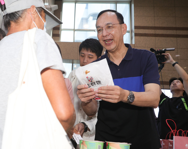 柯文哲政治獻金疑雲  朱立倫籲盡快釐清