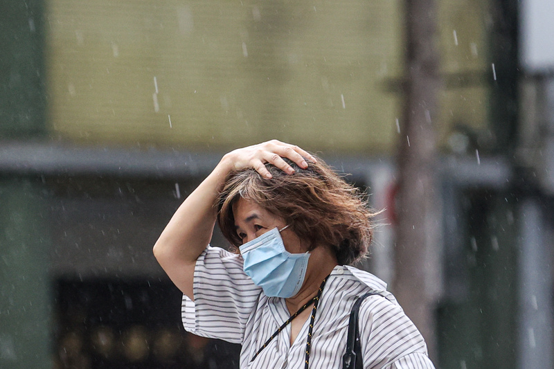 午前西半部零星雨 午後各地雷陣雨