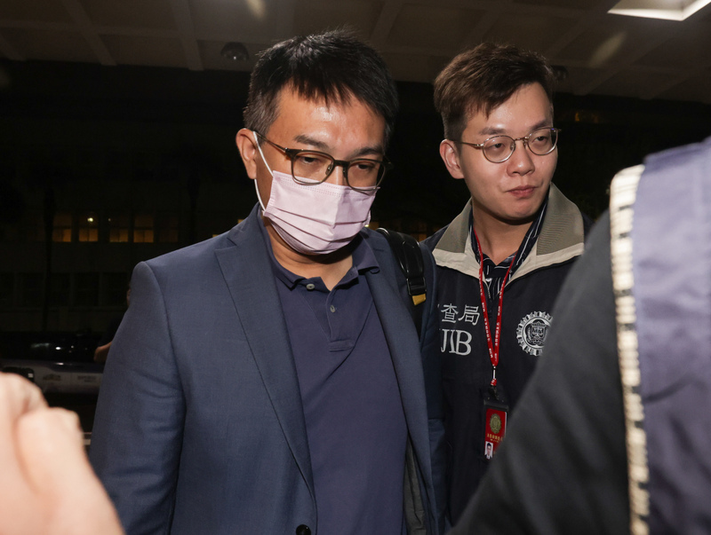 柯文哲政治獻金案 檢調漏夜偵訊李文娟、端木正