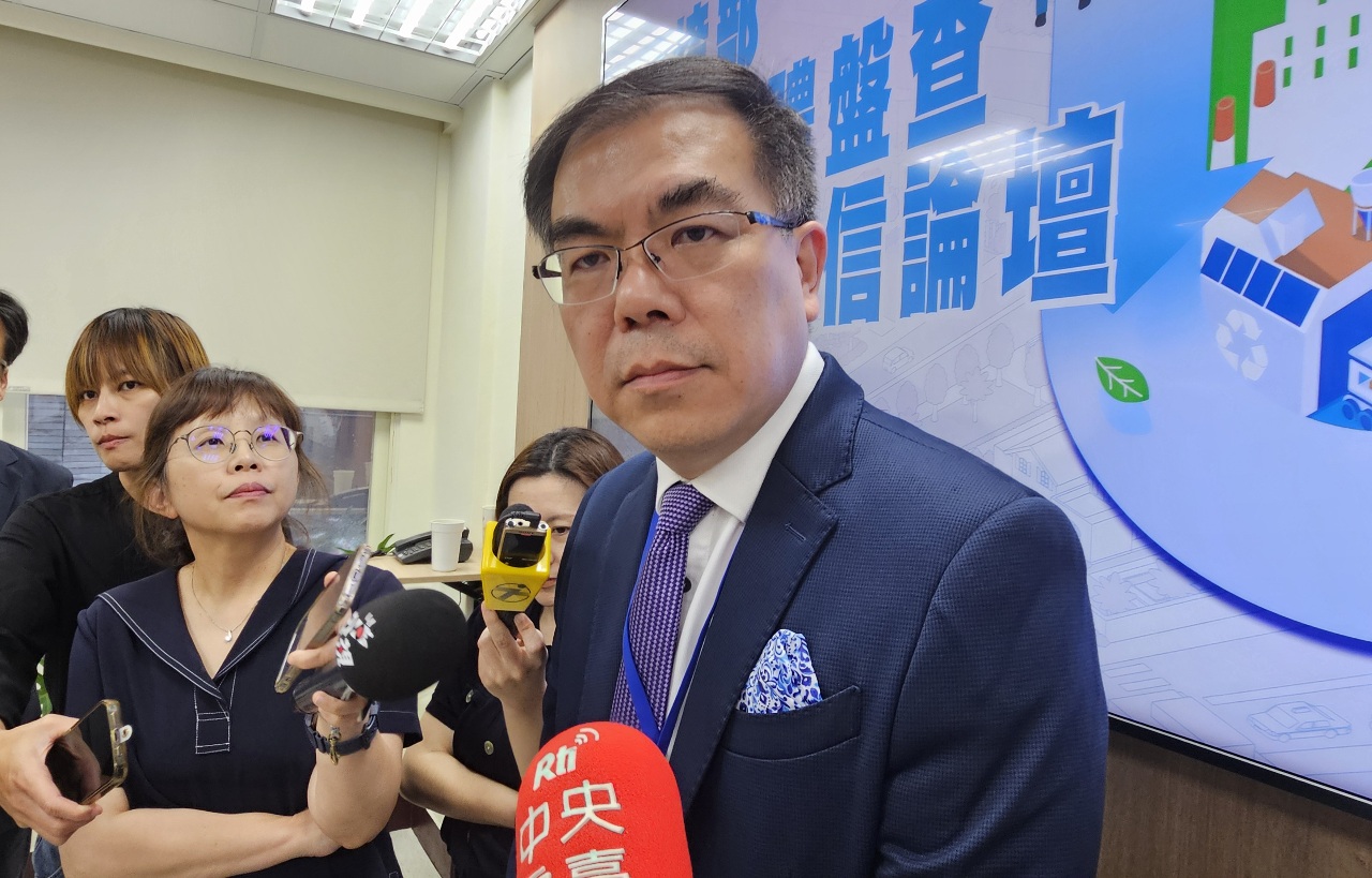 碳費年底上路 彭啓明：加派人手查驗 杜絕企業漂綠