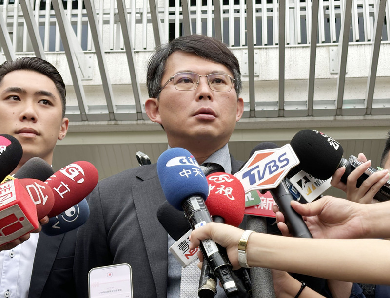 民眾黨19日開查帳記者會  黃國昌：帳錯當然要善後