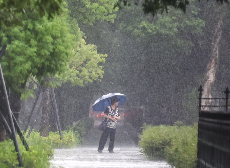 對流雲系旺盛  台中至嘉義等6縣市大雨特報