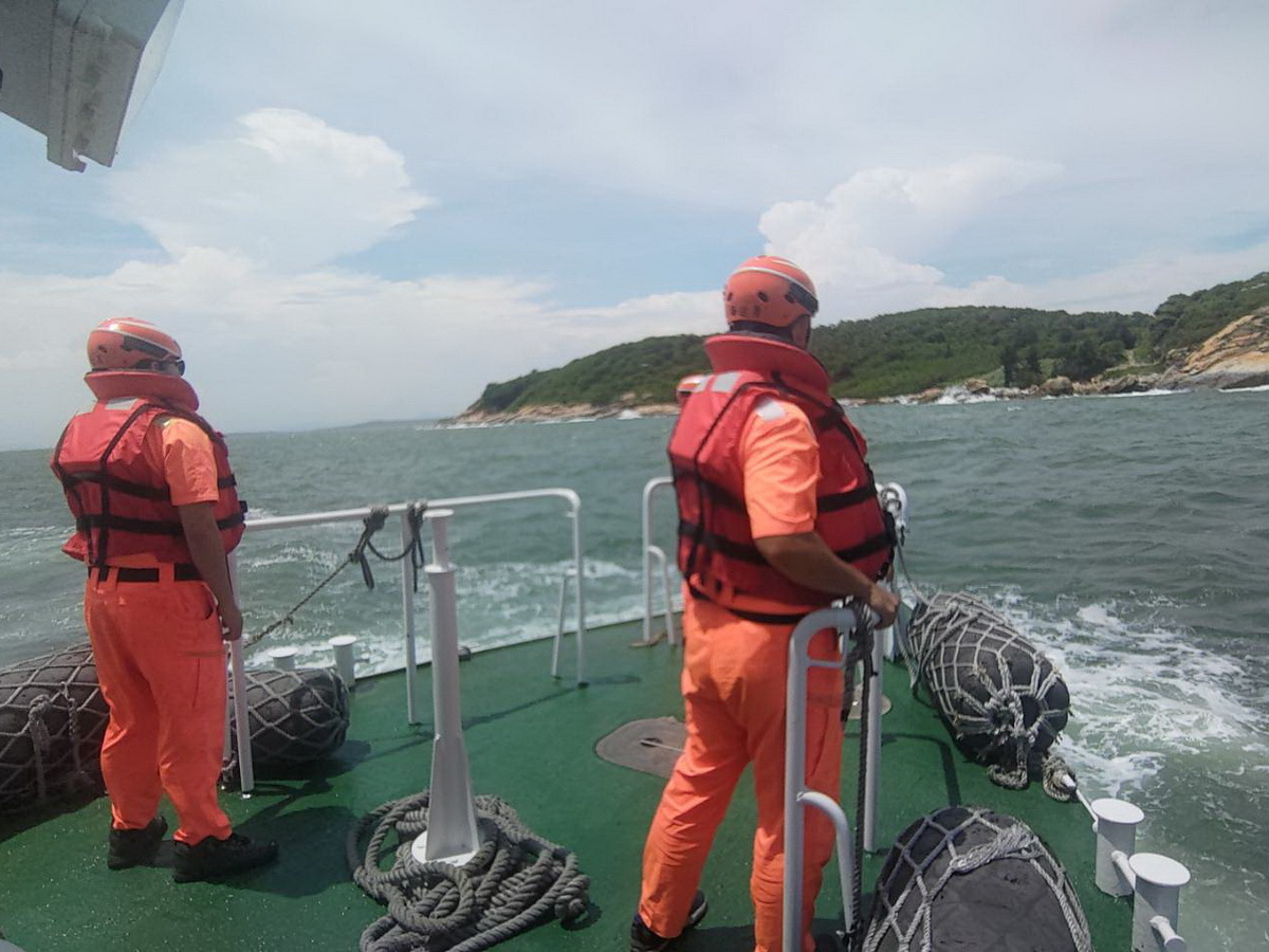 中國漁船金門外海遭撞沉沒 海巡署持續搜救失蹤者