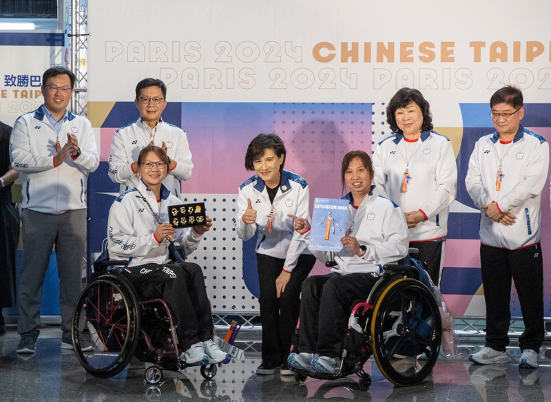 歡送巴黎帕運代表團  鄭麗君：打造貼心堅強後盾