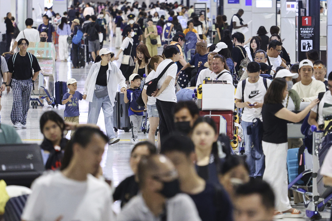 中國重新開放對日本免簽：經濟下滑下的政治牌？
