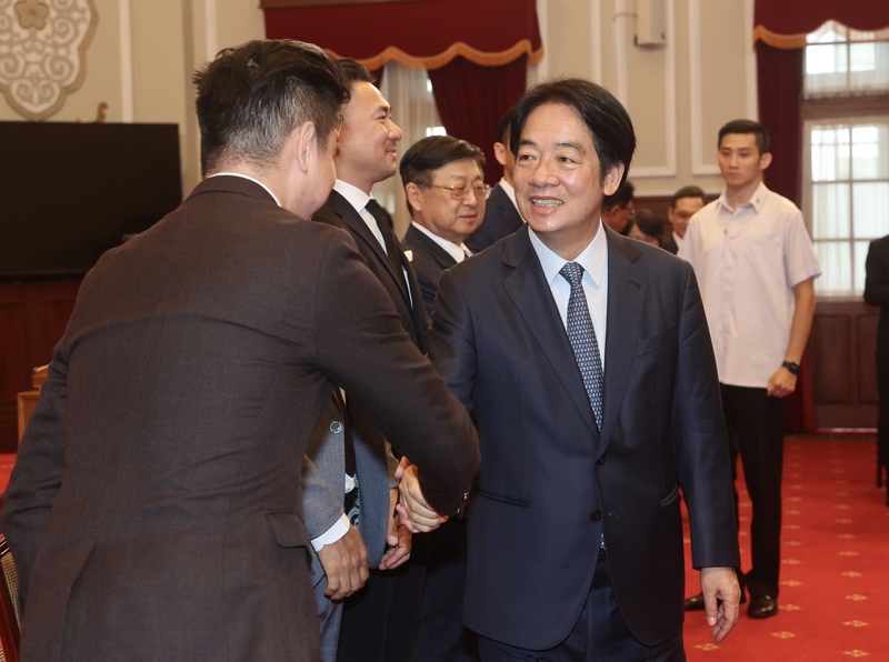 總統：持續改善公有建築效能 且導入淨零智慧化理念
