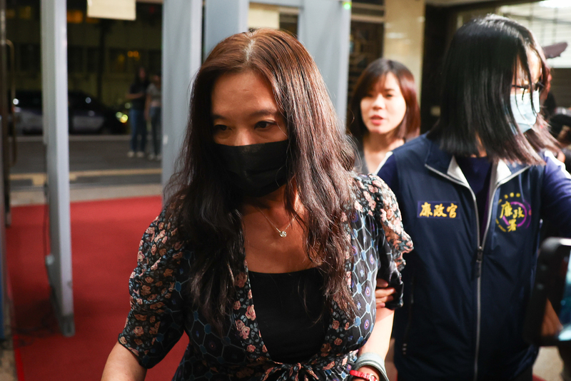 京華城案 應曉薇提抗告 柯文哲待律見後說明