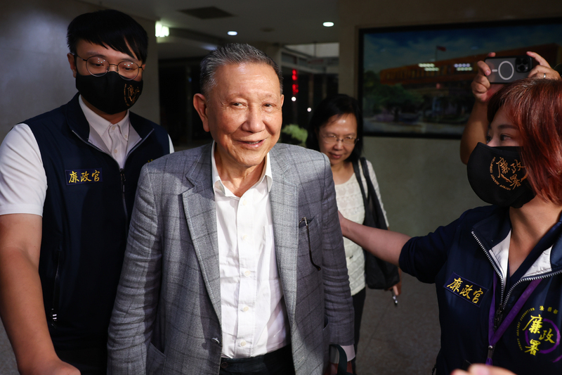 沈慶京羈押中送醫治療 5日已返看守所