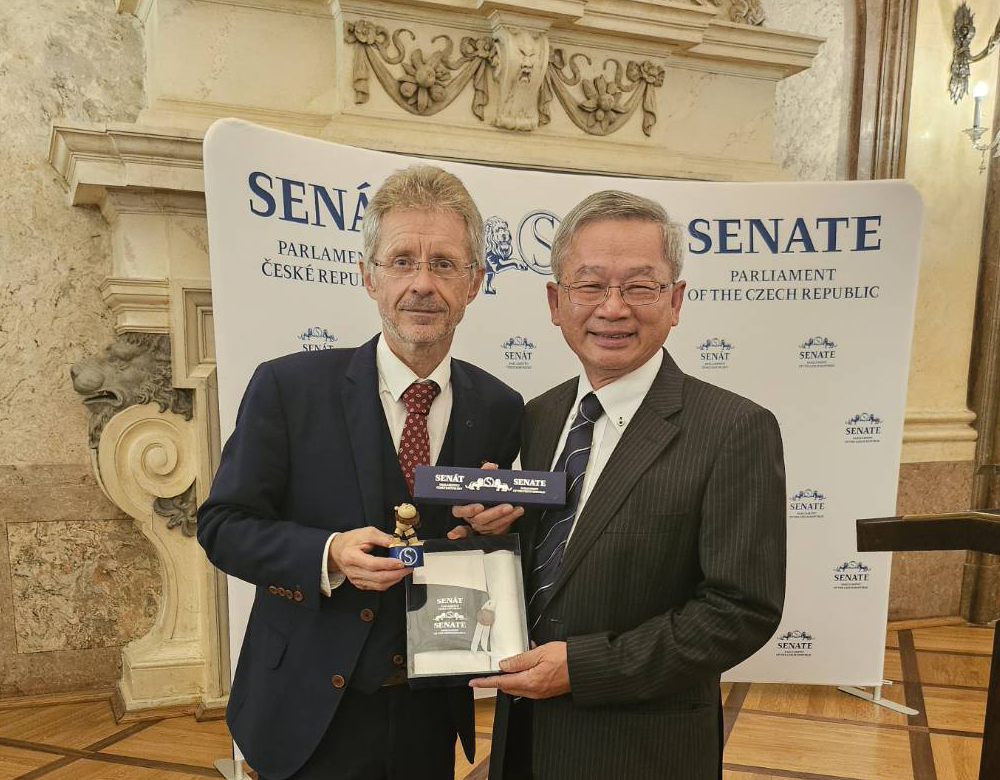 吳誠文訪捷克拜會維特齊等人 盼續促雙邊半導體發展