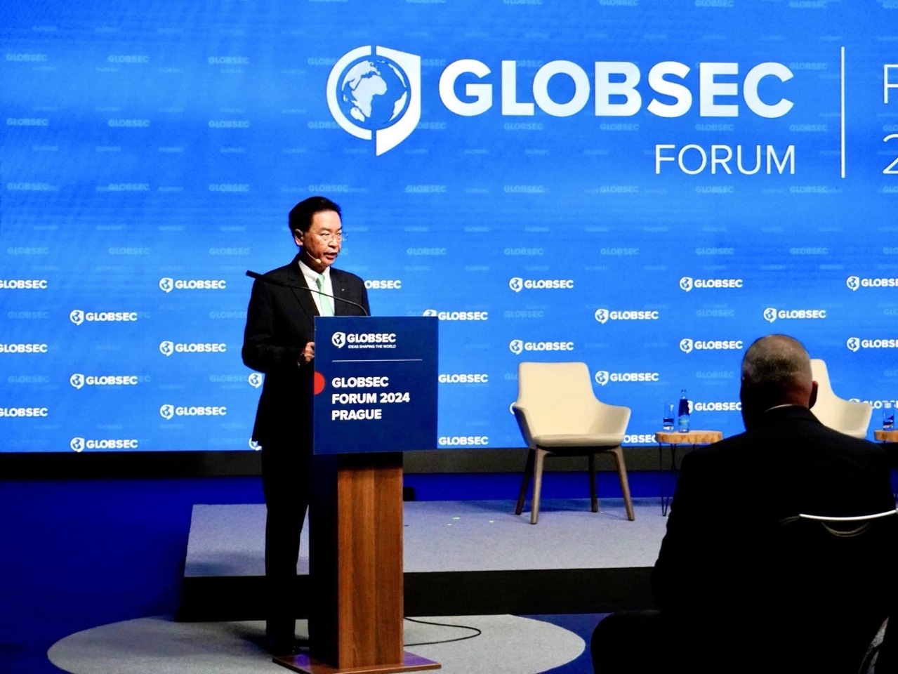 吳釗燮赴捷克演說 籲歐洲加強與台合作確保台海與印太的繁榮