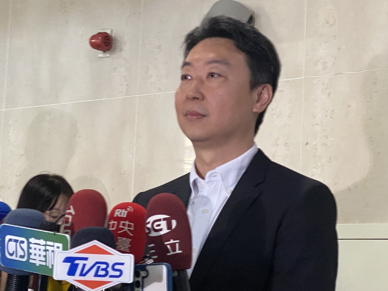 旅行業盼解除禁團令 交長則籲對岸：勿干擾兩岸觀光