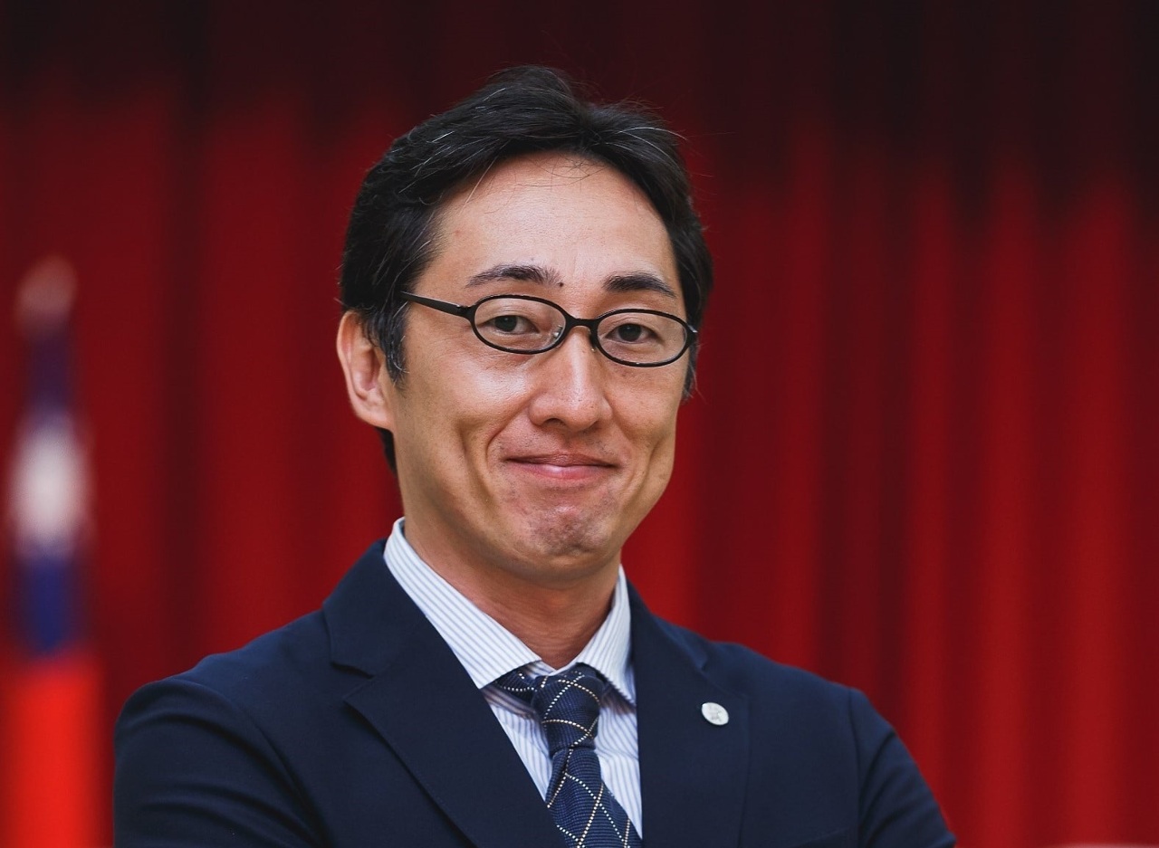 野崎孝男獲聘行政院顧問 續搭台日交流橋梁