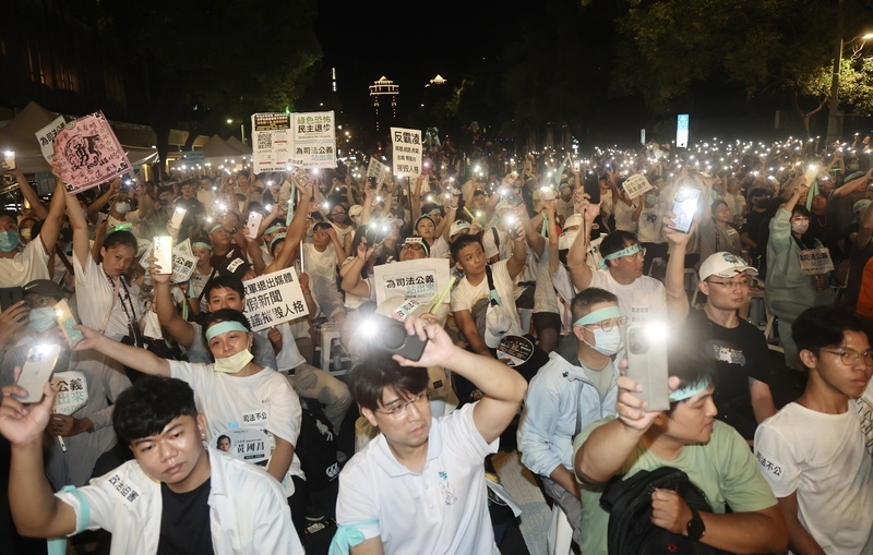 民眾黨首場開講藍營到場聲援 國民黨：要求司法公平是多數人民期待