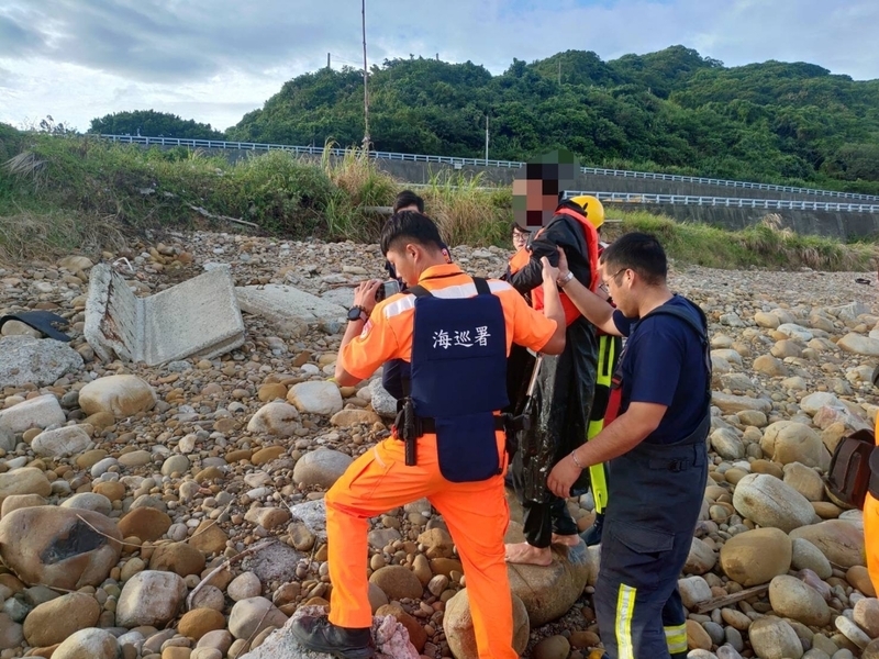 中國籍男子搭橡皮艇闖林口海域 新北院判刑8月