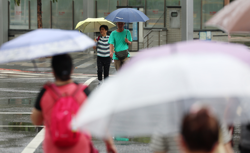 鋒面來襲24日防雷陣雨  北部高溫降至25度
