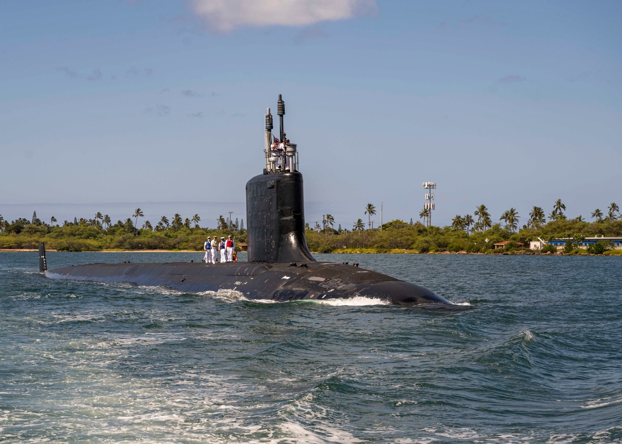 美軍核動力潛艦進行補給 一度停留日本佐世保港