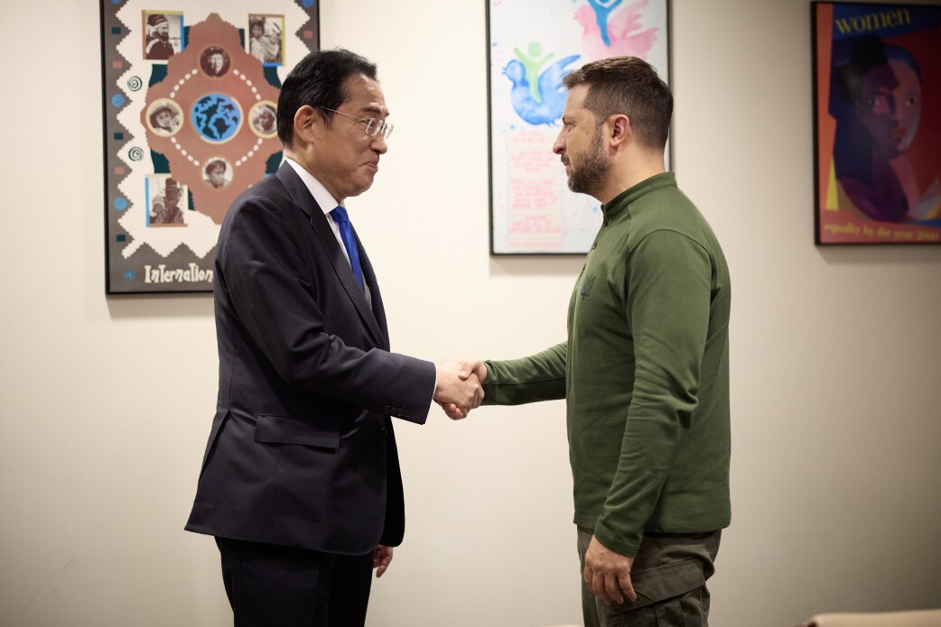 澤倫斯基與岸田文雄會面 討論對烏克蘭能源援助