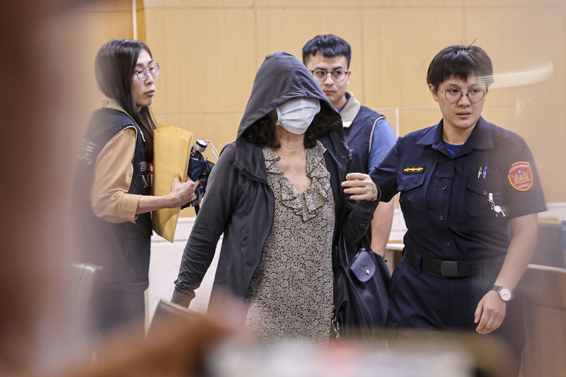 超思進口雞蛋案  關係人吳諭非返台接受調查