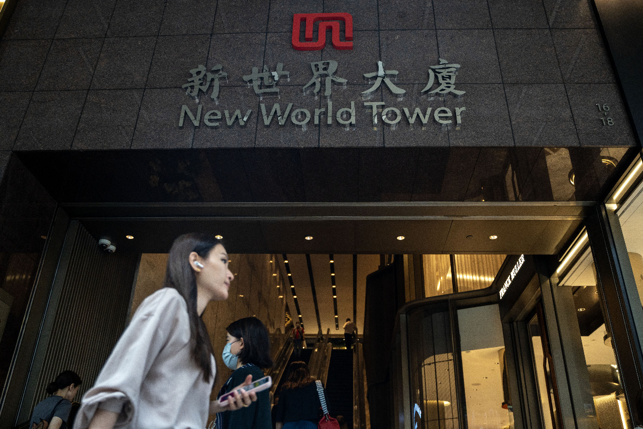港企變央企？地產商新世界現鉅額虧損 傳華潤人馬突擠下嫡系接班人
