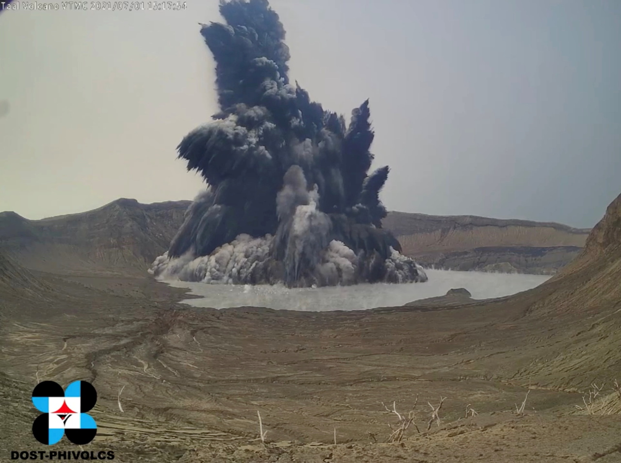 菲律賓塔爾火山噴發 暫無撤離居民必要