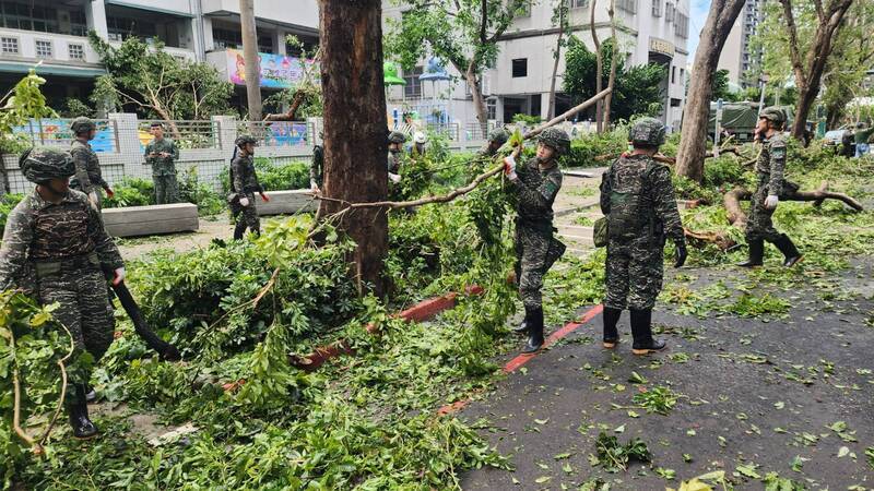 名嘴批北高救災兵力雙標 陸軍：嚴重偏頗不實