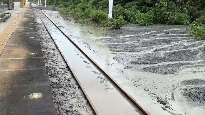 台鐵南迴線路基流失搶修完成 限速20公里通行