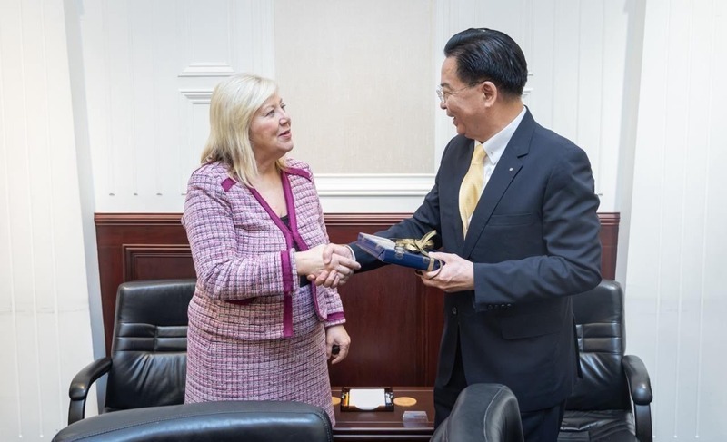 美聯邦眾議員萊斯可拜會國安會 吳釗燮盼美持續為台發聲