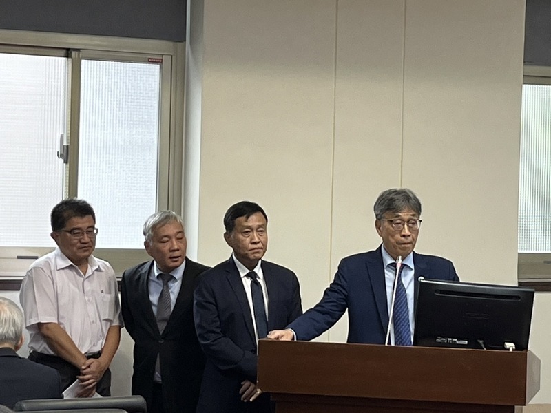 颱風接連重創高屏 陳駿季：高屏農產全品項將列現金救助