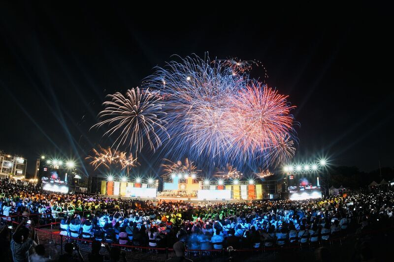 國慶焰火41分鐘閃耀雲林夜空  逾30萬人觀賞