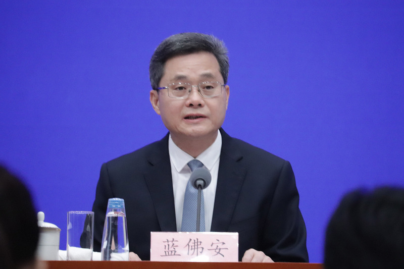 走出經濟困境 中國財長：明年將提高赤字率加大支出