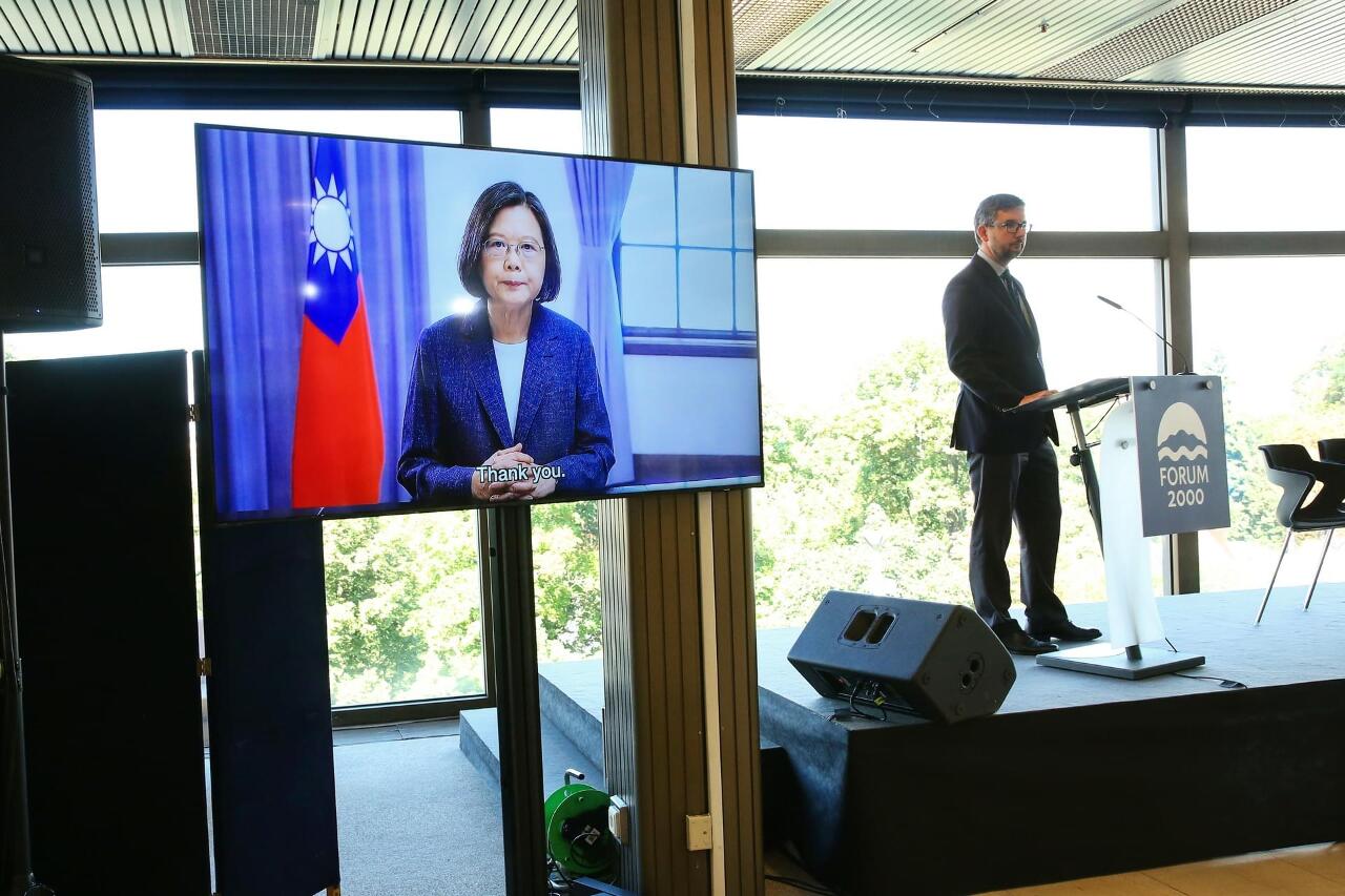 捷克公元兩千論壇政要雲集 蔡英文14日發表演說