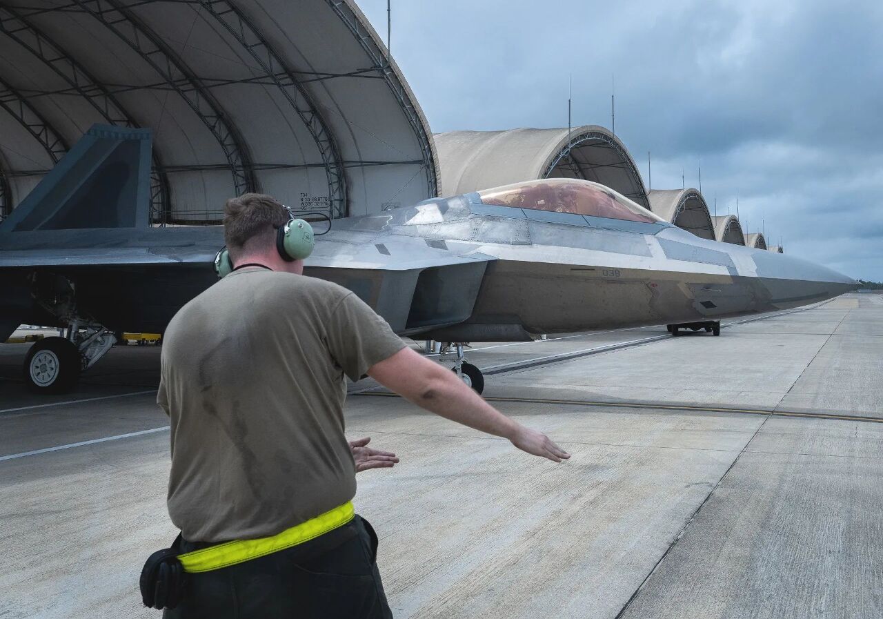 華爾街日報：神秘無人機隊侵入美最大軍事區域